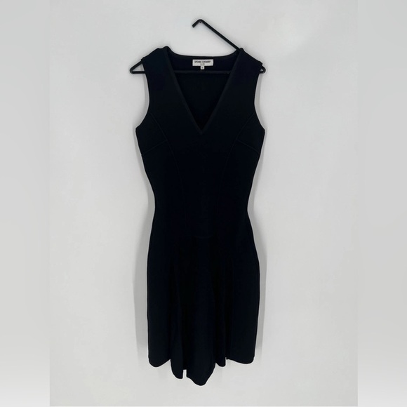 Opening Ceremony Sculpt Structured Scuba V Neck Knit Insert Seamed Mini  Dress - haloprojectokc.com